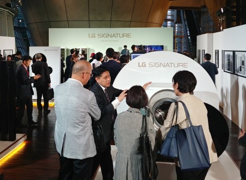 지난 4일 LG전자가 초프리미엄 LG 시그니처를 일본에 론칭하고 출시 행사를 갖고 있다. (사진=LG전자)